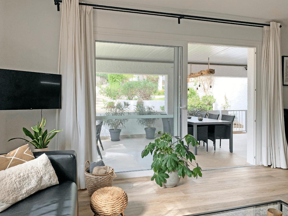 Bungalow With Large Terrace In A Quiet Park - Beach Nearby Sitio de Calahonda المظهر الخارجي الصورة